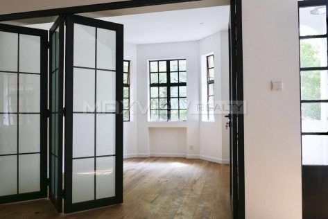 Old Apartment on Julu Road 2bedroom 105sqm ¥30,000 SH017943