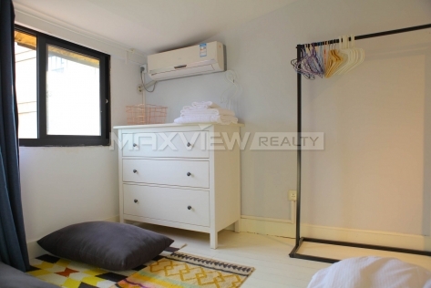 Old Apartment on Xinhua Road 4bedroom 195sqm ¥17,500 SH017977