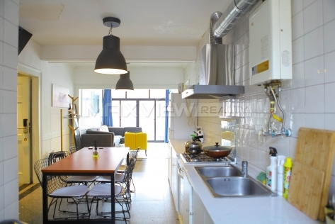 Old Apartment on Xinhua Road 4bedroom 195sqm ¥17,500 SH017977