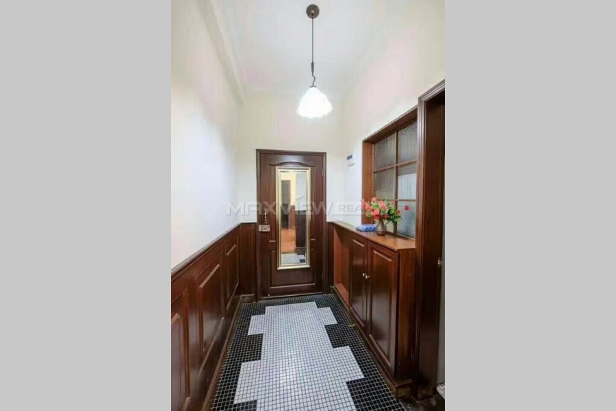 Old Apartment on Huaihai Middle Rd 2bedroom 134sqm ¥17,500 SH017987