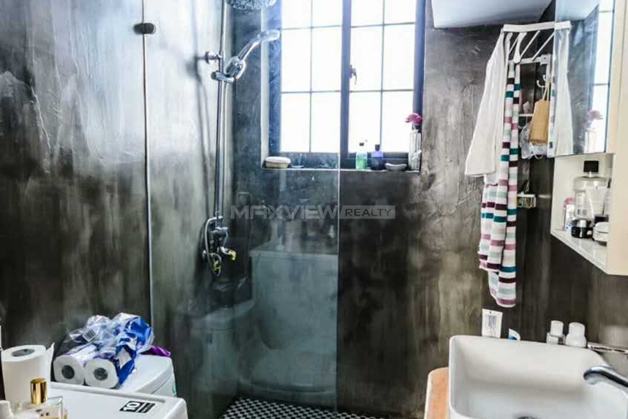 Old Apartment on Changshu Road 1bedroom 70sqm ¥15,800 SH014069