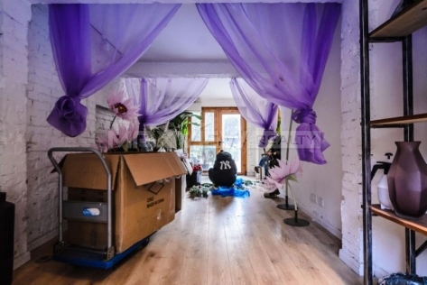 Old Apartment on Xinhua Road 1bedroom 210sqm ¥30,000 SH018161