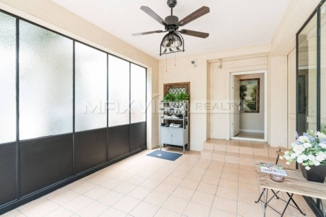 Cambridge Forest Newtown 5bedroom 380sqm ¥32,000 PRY0011