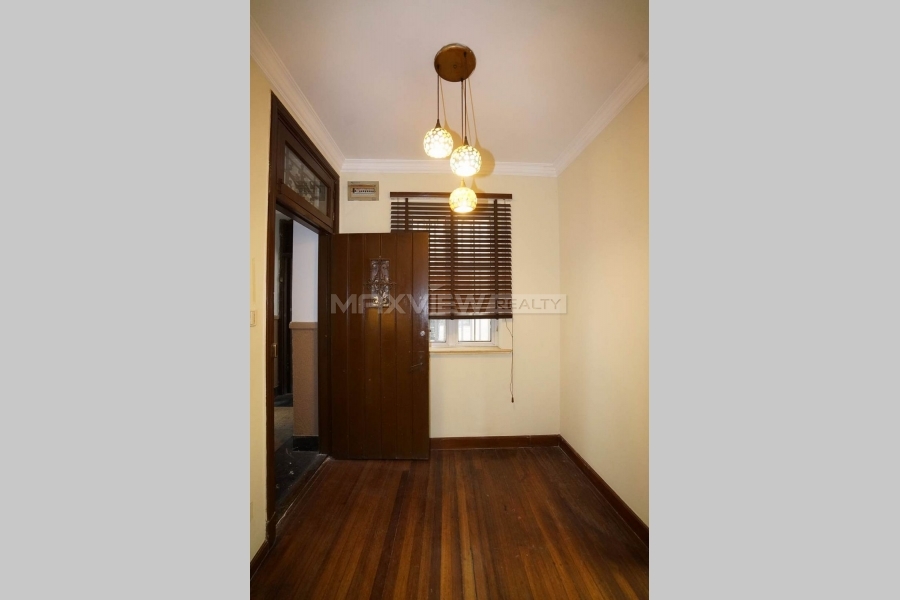 Old Apartment On Huaihai Road 2bedroom 110sqm ¥16,000 PRY00134