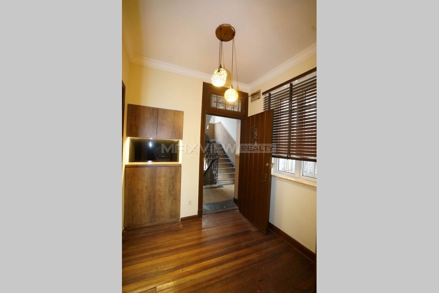 Old Apartment On Huaihai Road 2bedroom 110sqm ¥16,000 PRY00134