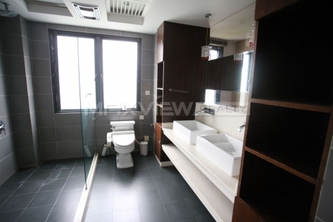 Lakeside Ville 4bedroom 270sqm ¥38,000 PRY00196