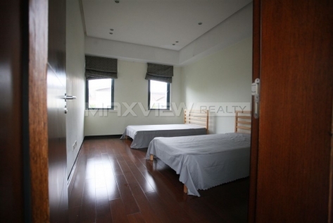 Lakeside Ville 4bedroom 270sqm ¥38,000 PRY00196