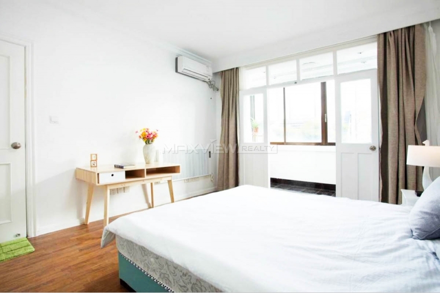 Apartment On Changshu Road 1bedroom 75sqm ¥18,000 PRS274