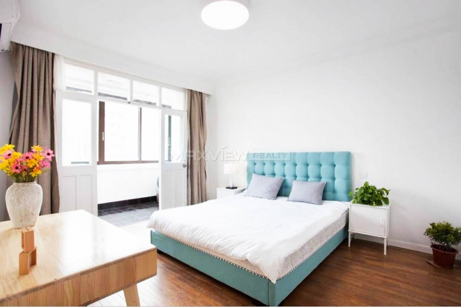 Apartment On Changshu Road 1bedroom 75sqm ¥18,000 PRS274