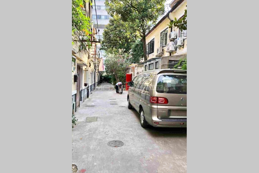 Old Lane House On Tianping Road 2bedroom 110sqm ¥18,800 PRS775