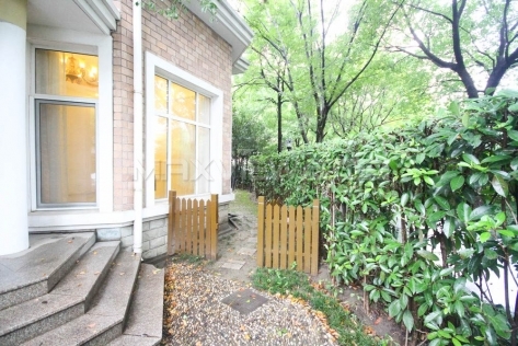 Luxury Villa for Rent in the Shanghai Age 4bedroom 335sqm ¥38,000 PRS927