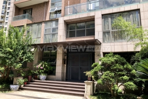 Grand Riverside Garden 新天地河滨花园