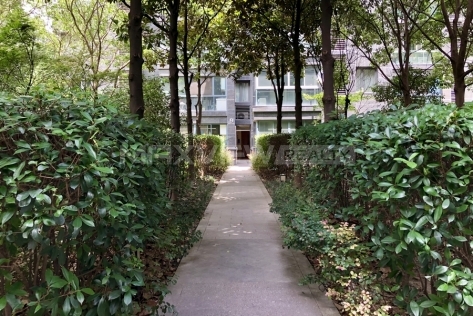 Grand Riverside Garden 新天地河滨花园