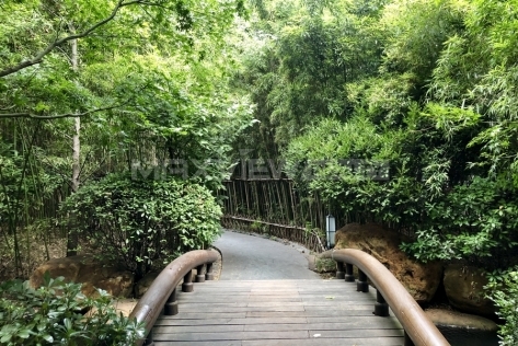 Grand Riverside Garden 新天地河滨花园