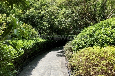 Grand Riverside Garden 新天地河滨花园