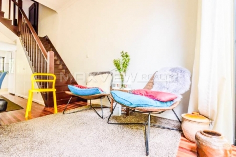 Old Lane House On Xiangyang South Road 4bedroom 200sqm ¥36,000 PRS1381