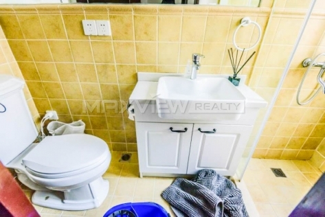 Old Lane House On Xiangyang South Road 4bedroom 200sqm ¥36,000 PRS1381