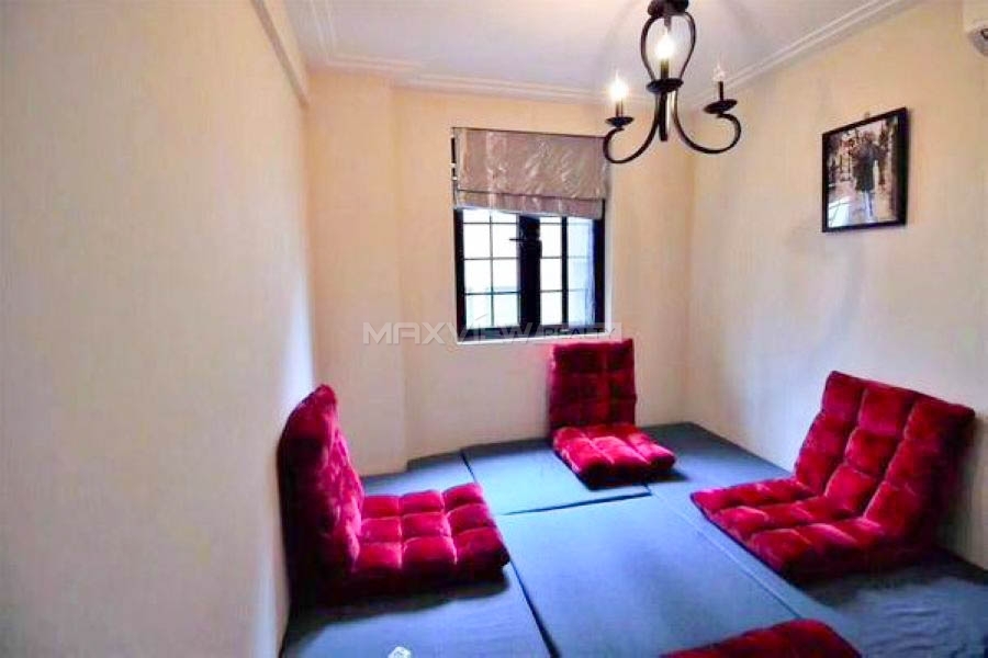 Old Lane House On WUlumuqi Middle Road 3bedroom 180sqm ¥25,000 PRS1784