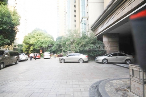 Jing’an Four Seasons 3bedroom 168sqm ¥36,000 PRS1789