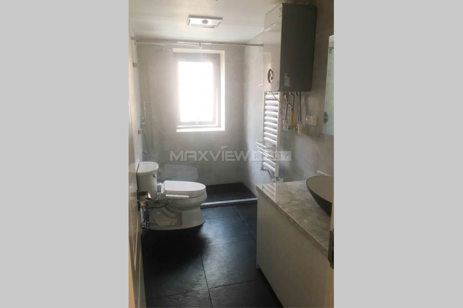 Old Lane House On Yanan Middle Road 2bedroom 90sqm ¥18,000 PRS1797