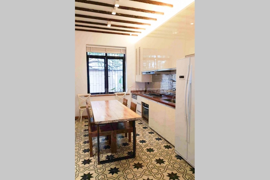 Old Lane House On Nanhui Road 2bedroom 120sqm ¥31,000 PRS2088