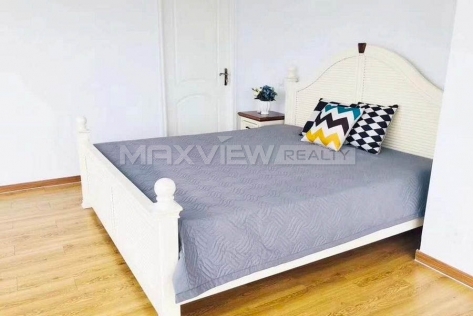 Meihua Garden 4bedroom 250sqm ¥33,000 PRS2354
