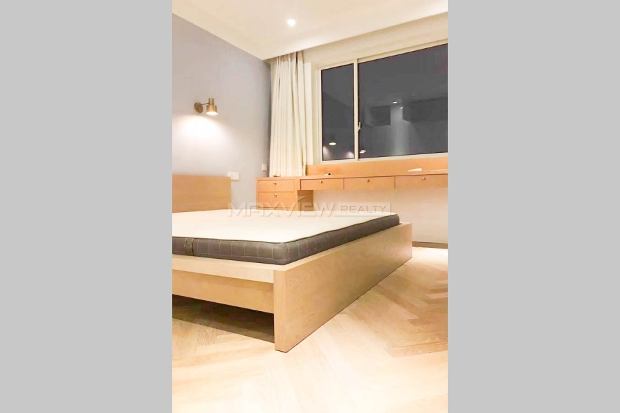 Old Apartment On Wulumuqi Middle Road 2bedroom 80sqm ¥18,000 PRS2443