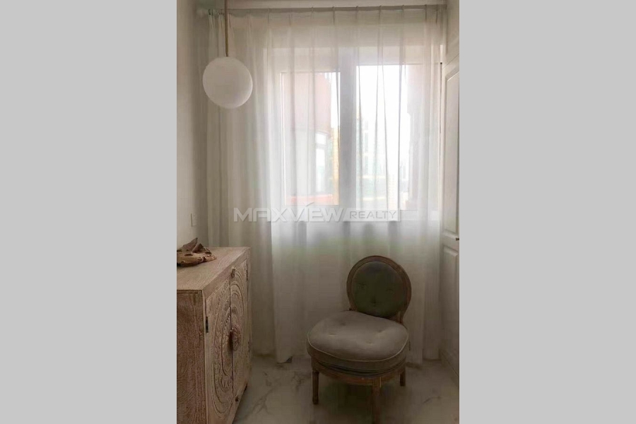 Old Apartment On Huashan Road 3bedroom 160sqm ¥27,000 PRS2669