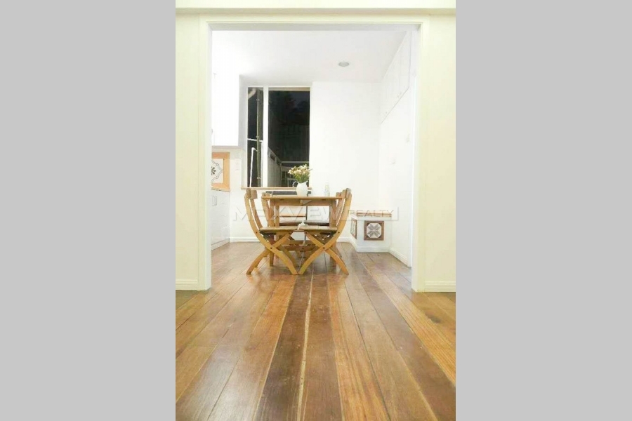 Old Apartment On Nanjing West Road 3bedroom 152sqm ¥18,000 PRS2932