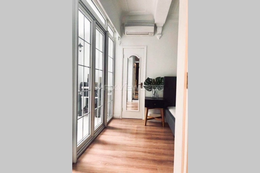 Old Apartment On Huaihai Middle Road 2bedroom 70sqm ¥20,000 PRS2955