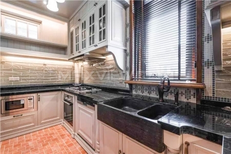 Old Apartment On FUxing Middle Road 2bedroom 155sqm ¥48,000 PRS3218