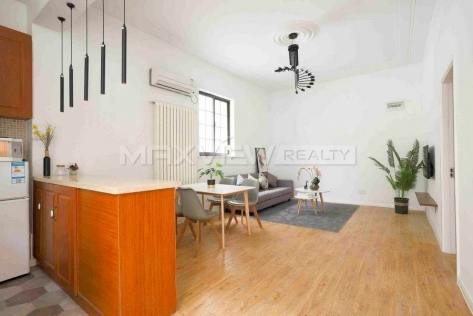 Old Lane House On Wuyuan Road 2bedroom 80sqm ¥25,000 PRS3767