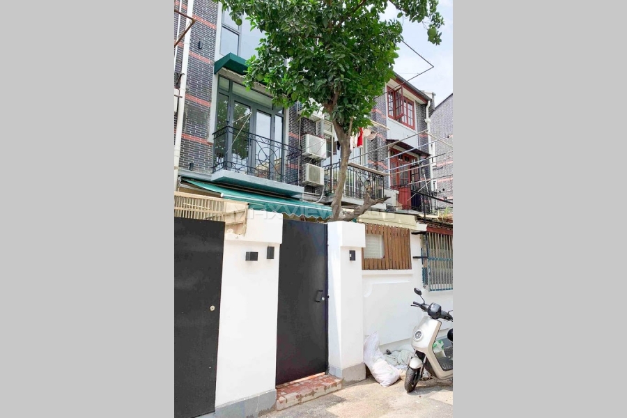 Old Lane House On Tianping Road 3bedroom 180sqm ¥40,000 PRS4061