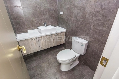 Lakeville at Xintiandi penthouse with 80sqm roof terrace 3bedroom 215sqm ¥45,000 PRS16195