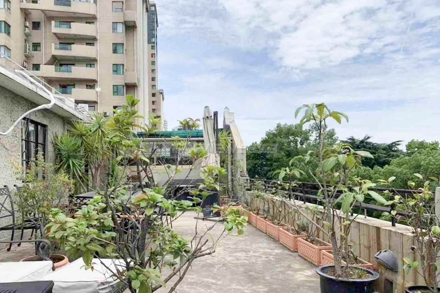 Old Apartment On Huaihai Middle Road 3bedroom 130sqm ¥28,000 PRS5188