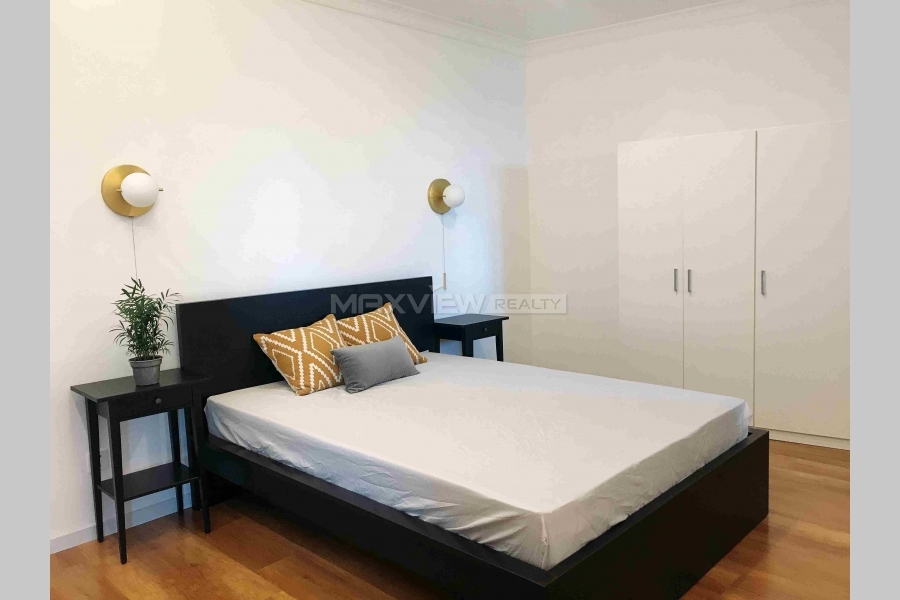 East Huaihai Apartment 2bedroom 120sqm ¥17,500 PRS6353