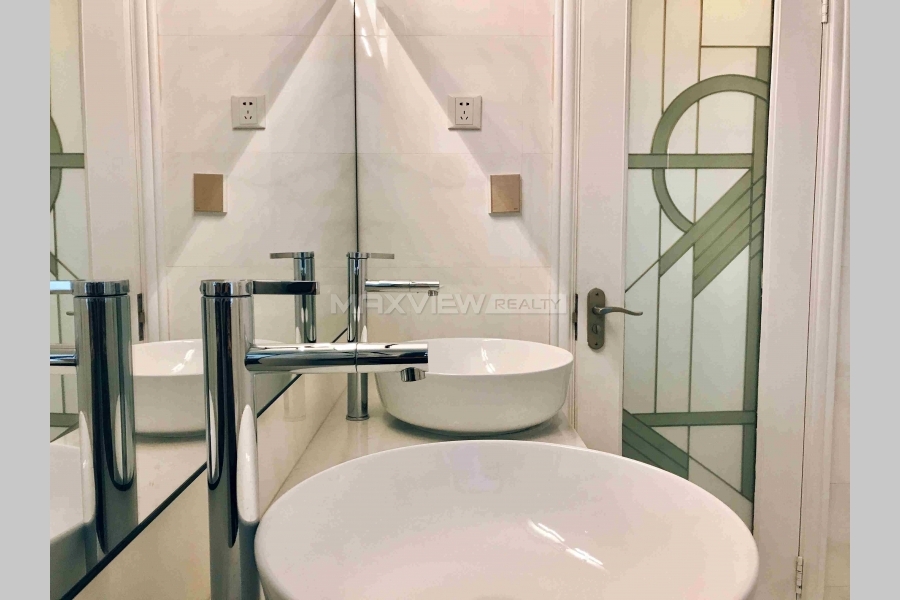 East Huaihai Apartment 2bedroom 120sqm ¥17,500 PRS6353