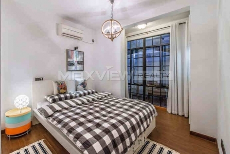 Old Apartment On Yanan West Road 2bedroom 100sqm ¥12,500 PRS9016