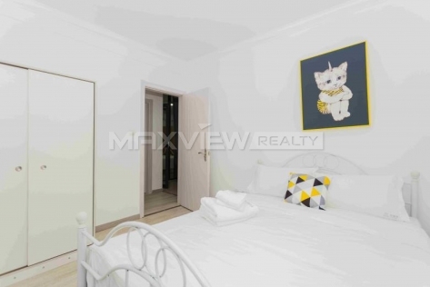 Old Apartment On Xinhua Road 4bedroom 130sqm ¥17,300 SHL17237