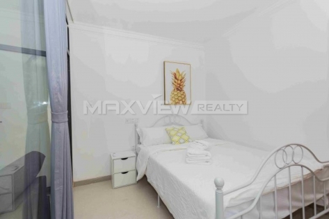 Old Apartment On Xinhua Road 4bedroom 130sqm ¥17,300 SHL17237