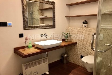 Old Apartment On Huaihai Middle Road 1bedroom 100sqm ¥18,000 SHL17307