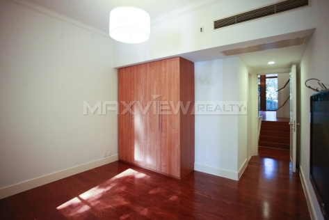 Lakeville Regency Triplex Apartment with Private Garden 3bedroom 324sqm ¥100,000 PRY6101