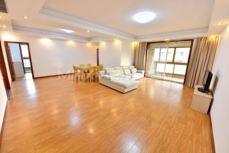 Royal Garden 4br 185sqm in Gubei | 皇家花园 4bedroom 185sqm ¥21,800 SHA17887