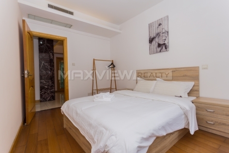 East Huaihai Apartment | 东淮海公寓 5bedroom 130sqm ¥18,800 SHL18857