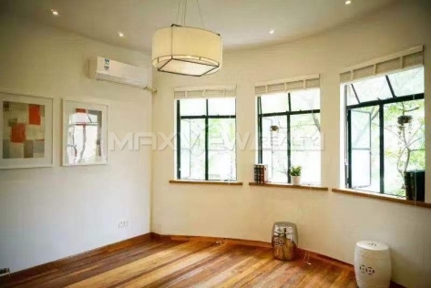 Chang Le Lu Wu Lu Mu Qi Zhong Lu | 长乐路乌鲁木齐中路 3bedroom 100sqm ¥28,000 SHL19152