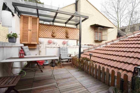 Wuyuan Road | 五原路 3bedroom 200sqm ¥48,000 SHL19172