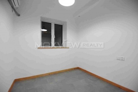Chang Le Lu Wu Lu Mu Qi Zhong Lu | 长乐路乌鲁木齐中路 1bedroom 80sqm ¥15,000 SHL19233