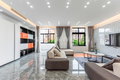 Nan Cao Ping Hua Yuan 3br 250sqm in Downtown | 南草坪花园 3bedroom 250sqm ¥35,800 SHA19351