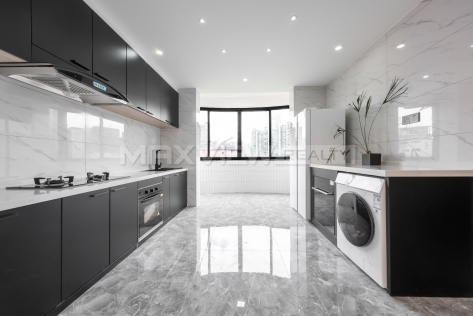 Nan Cao Ping Hua Yuan 3br 250sqm in Downtown | 南草坪花园 3bedroom 250sqm ¥35,800 SHA19351