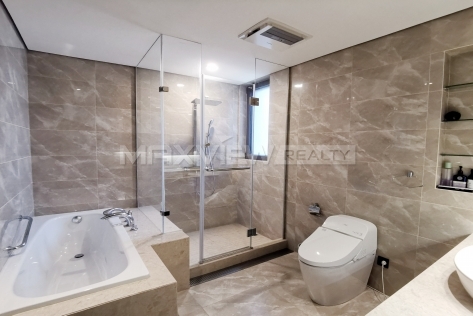 Xijiao View Garden Townhouse 4br 223sqm in Huqingping Minhang | 西郊宝城花苑 4bedroom 223sqm ¥31,000 SHA19513